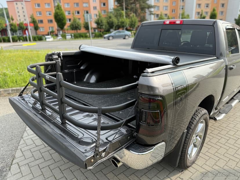 Dodge RAM 1500 5.7 HEMI—2018–4x4—TAŽNÉ 3.5t—159.000km