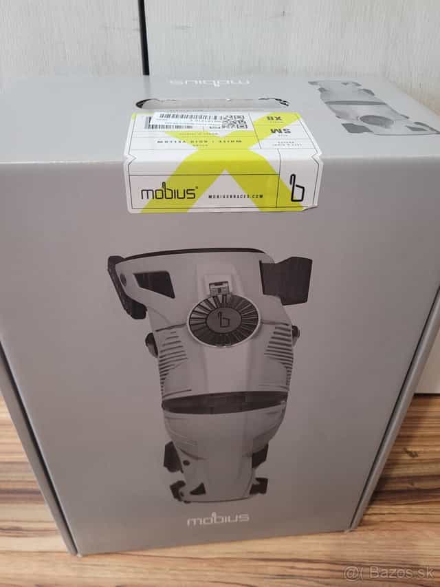 Kolenné ortézy MOBIUS velkosť S/M ako nové