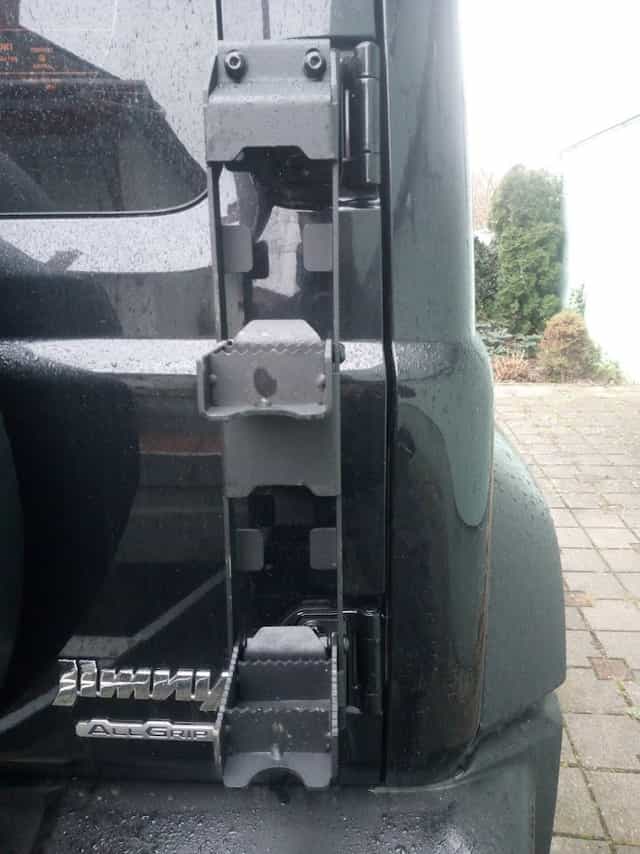 Jimny rebrík na zadné dvere