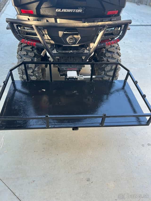 Nosič naradia na štvorkolku