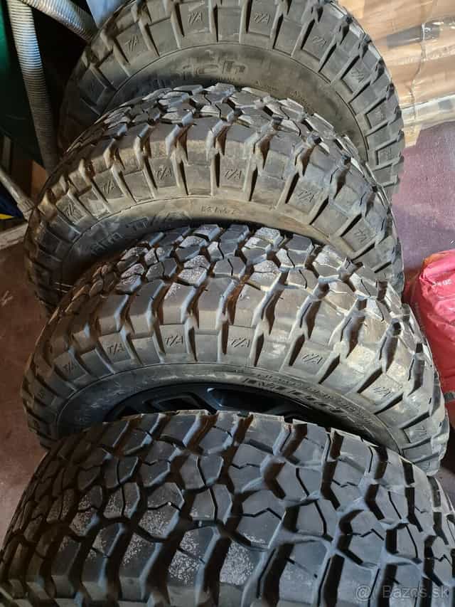 Pneumatiky na Jeep Wrangler 255/75 R17 M+S
