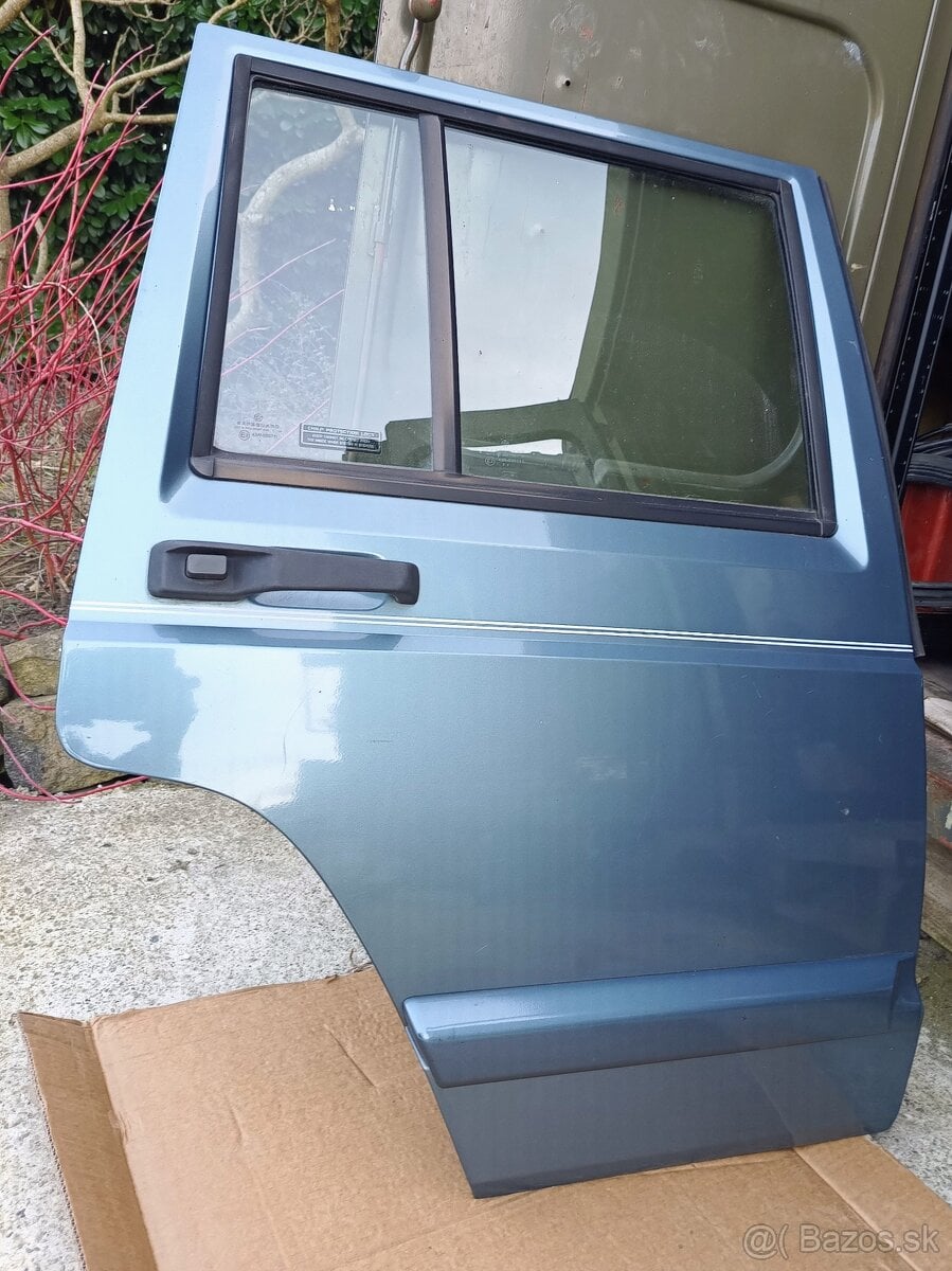 Jeep Cherokee XJ zadne prave dvere, ine diely