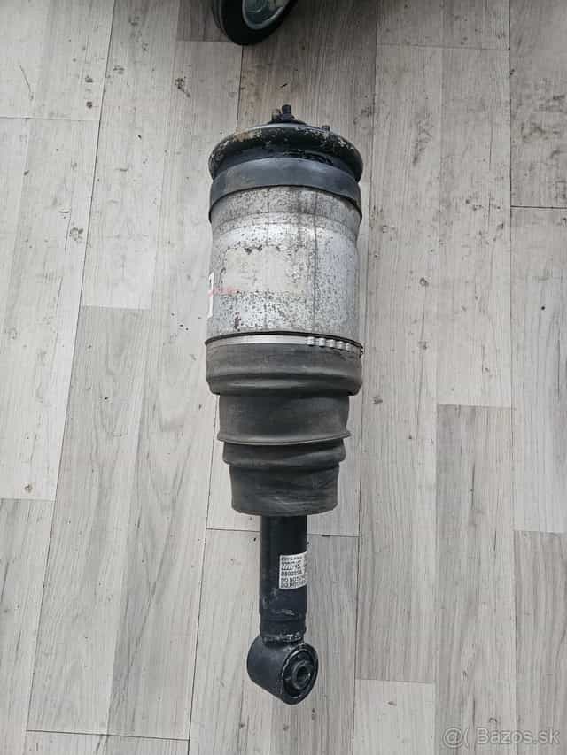 Zadny lavy tlmič Range Rover RPD500184