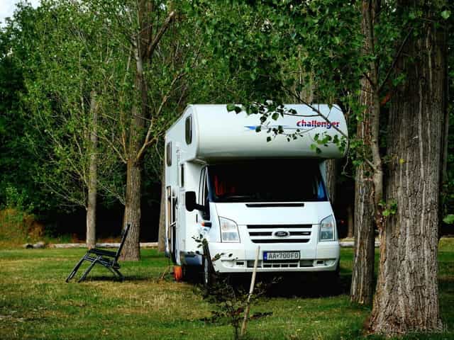 Predám Autokaravan Ford Transit 2.2 TDCi