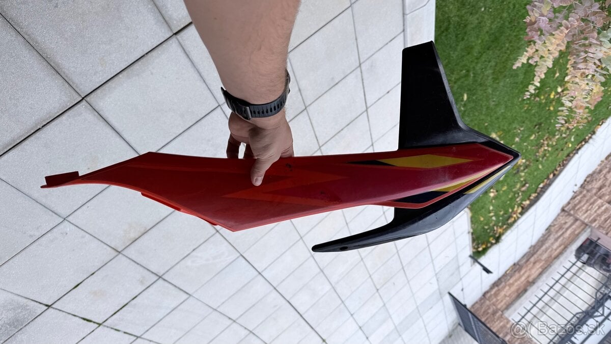 Bočný plast exc 2020-23 Ktm