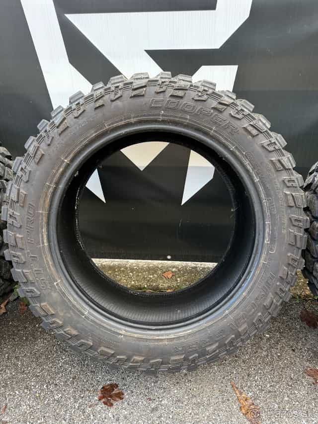 COOPER DISCOVERER STT PRO 35x12,50 r22 LT