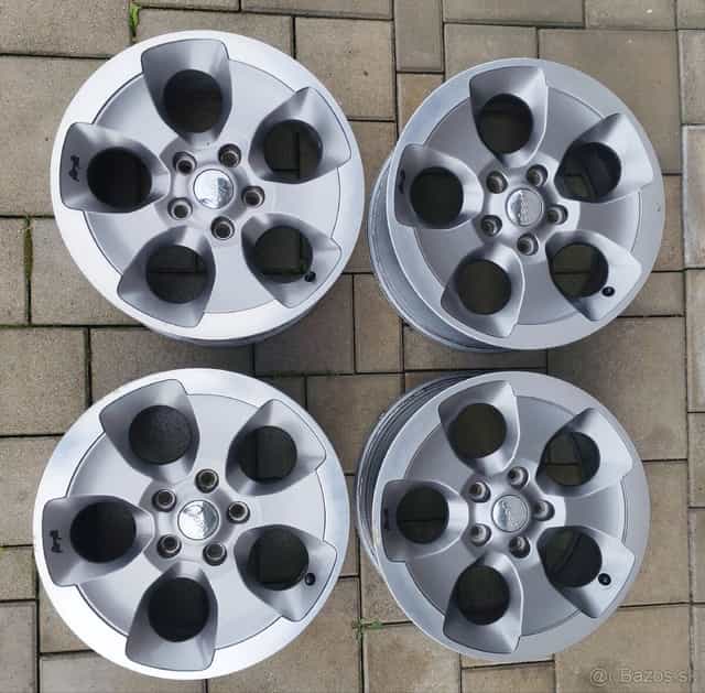 18" hliníkové disky na Jeep Wrangler JK