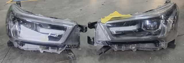 Toyota Hilux Predné svetlomety