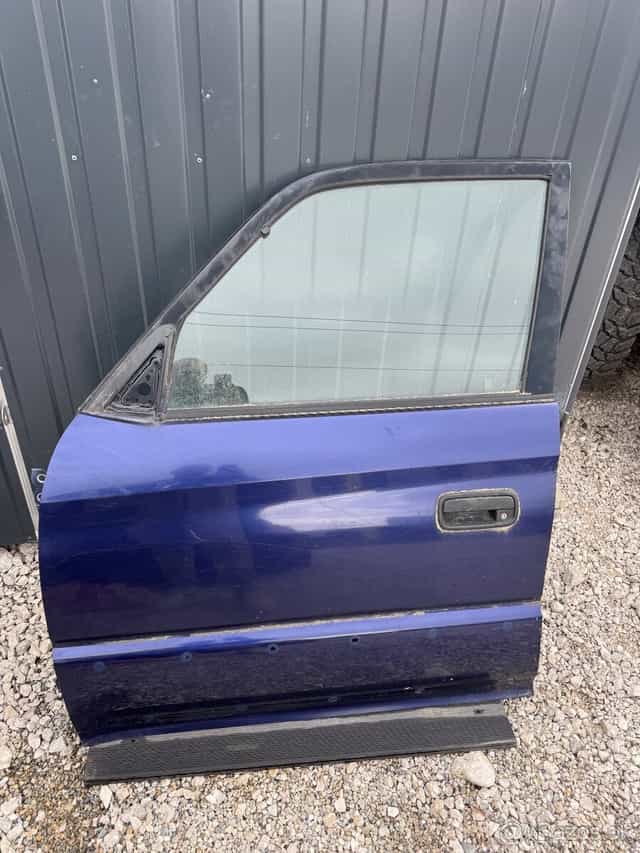 Predám dvere na toyotu land cruiser 95