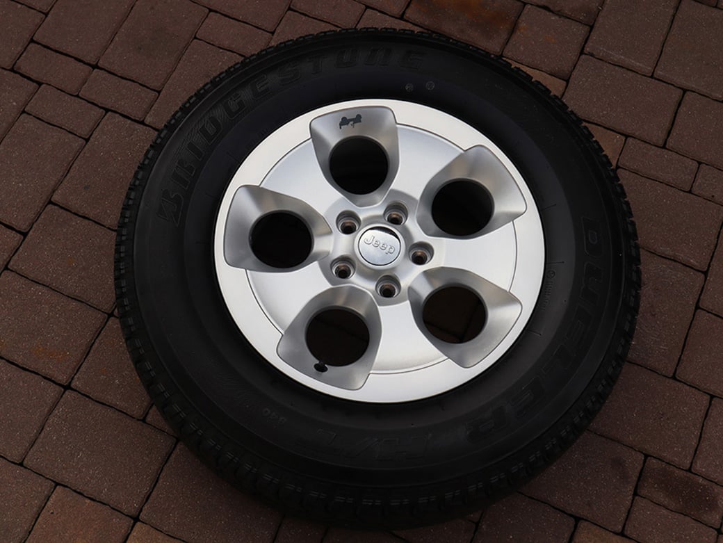 18" 5x127 JEEP WRANGLER ORIGINÁL NOVÁ SADA