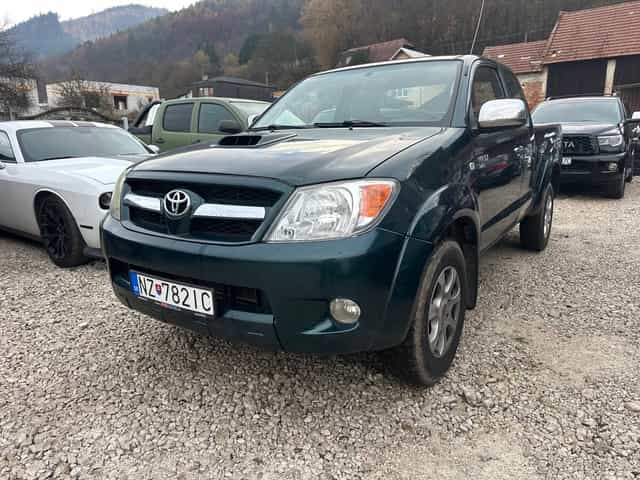 2007 Toyota Hilux 2,5 d4d 2-dverový Dlhá korba