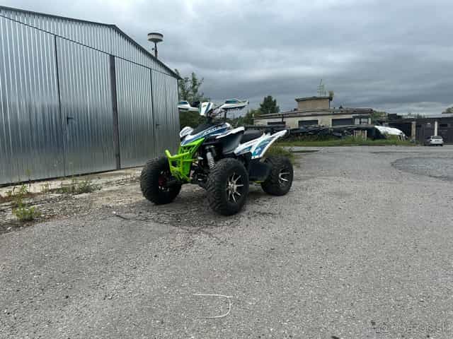 ŠTVORKOLKA ASIX AVATAR 250cm3 + extra LED svetla