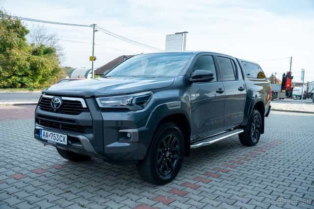 Toyota Hilux DC 2.8 I D-4D Invincible 4x4 A/T