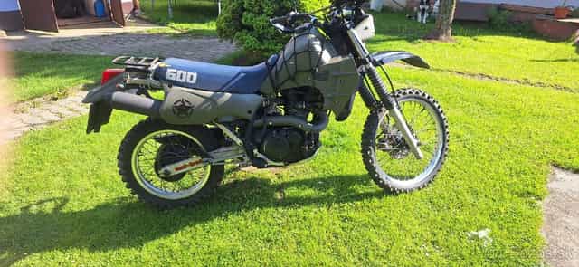 Predám Kawasaki KLR 600 s ŠPZ