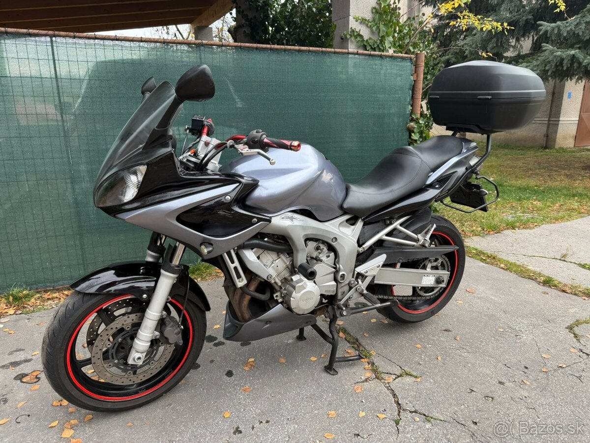 Yamaha FZS 600 (Fazer 600)