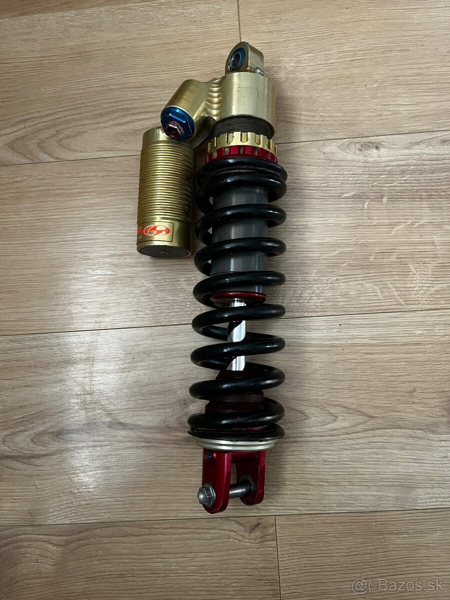 Zadný tlmič Sölva