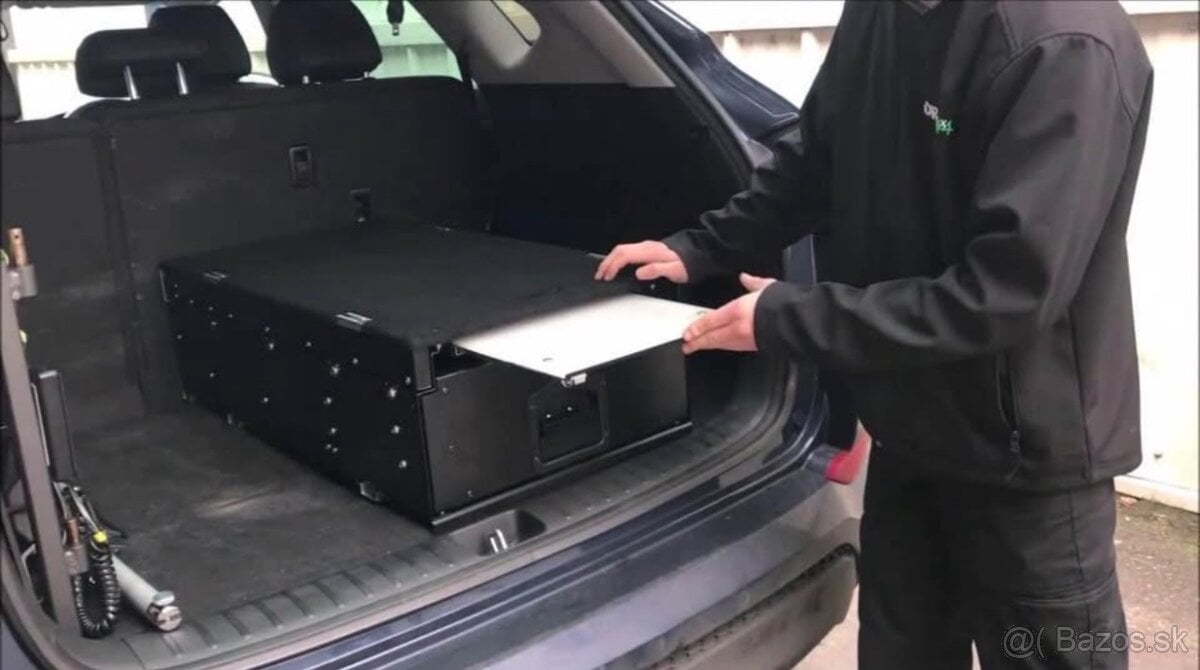 Zásuvkový úložný systém Expedition od Direct4x4, super pre k