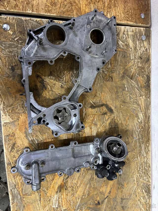 Olejove čerpadlo,chlaďič oleja Toyota Land Cruiser 100 4.2td