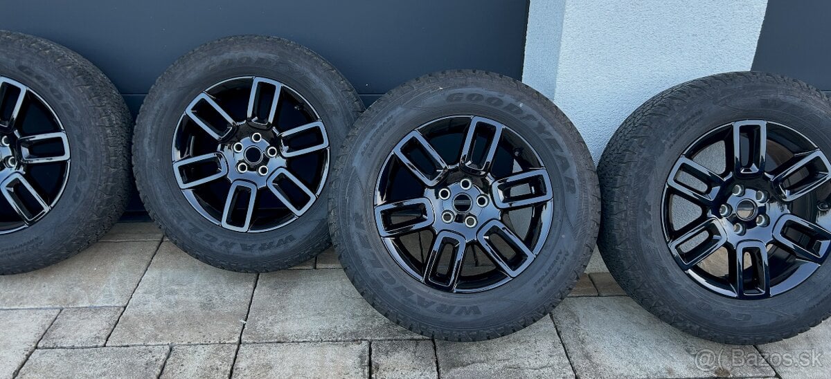 19" disky s pneumatikami Land Rover Defender