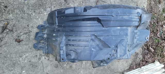 Nissan Navara D40 pod blatník