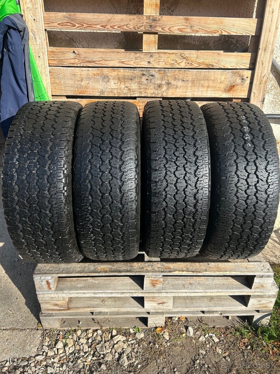 Goodyear Wrangler 255/70/15”C 112/110T
