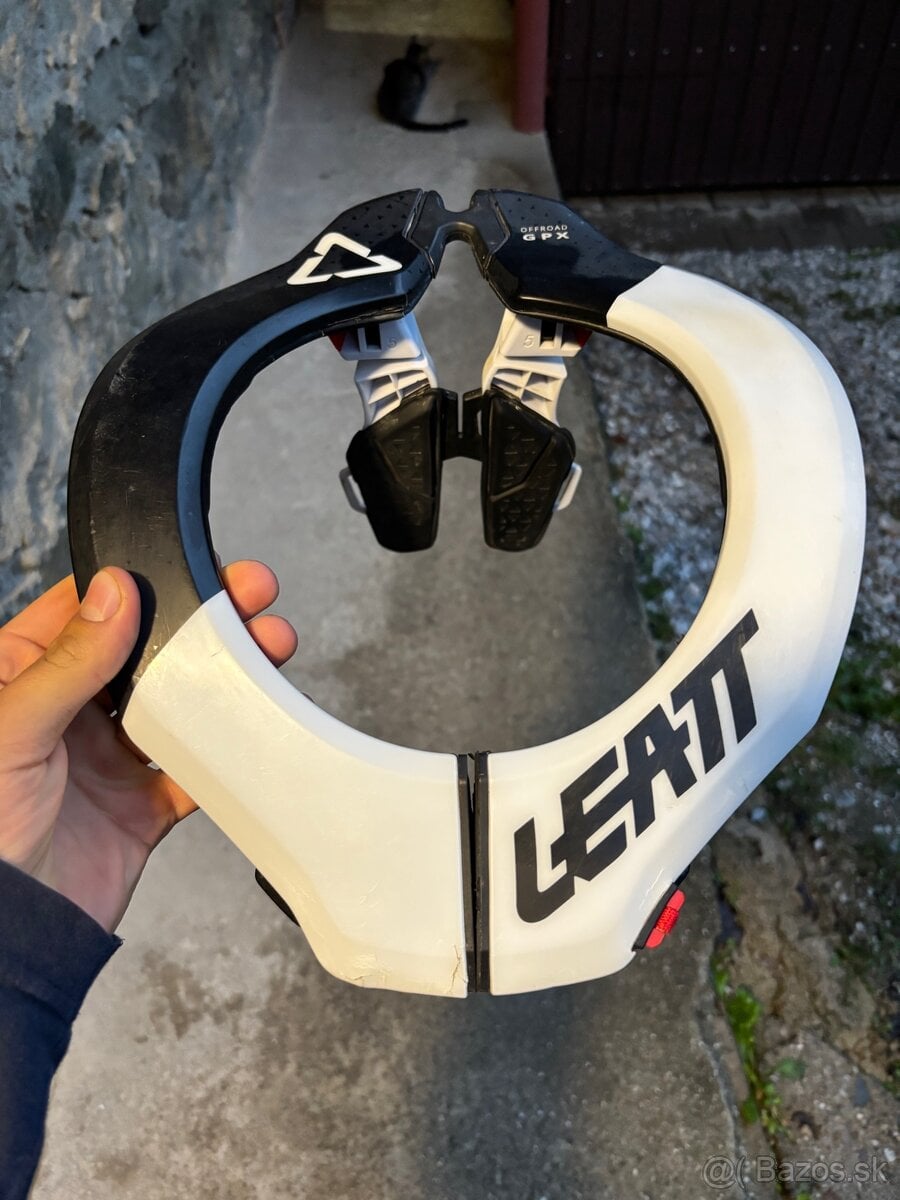 Chránič krku Leatt