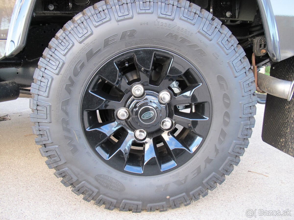 Disky Land Rover Sawtooth R16 black matt 5ks v sade