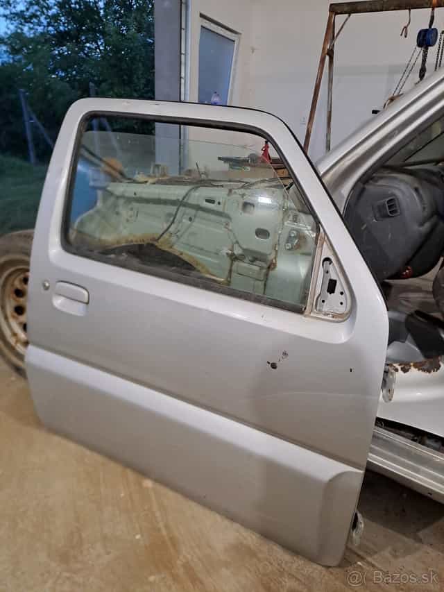 Prave dvere Suzuki Jimny