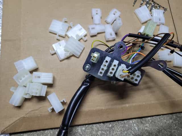 KTM EXC 2T 4T - elektrika,konektory 2T 4T elektrické diely