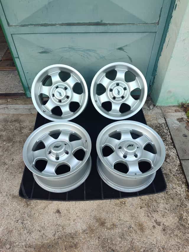 Alu disky 5x114,3 R16 8J ET25, platí do zmazania