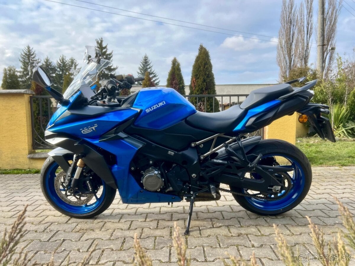 Predam Suzuki GSXS - 1000 GT