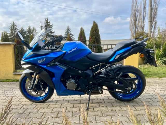 Predam Suzuki GSXS - 1000 GT