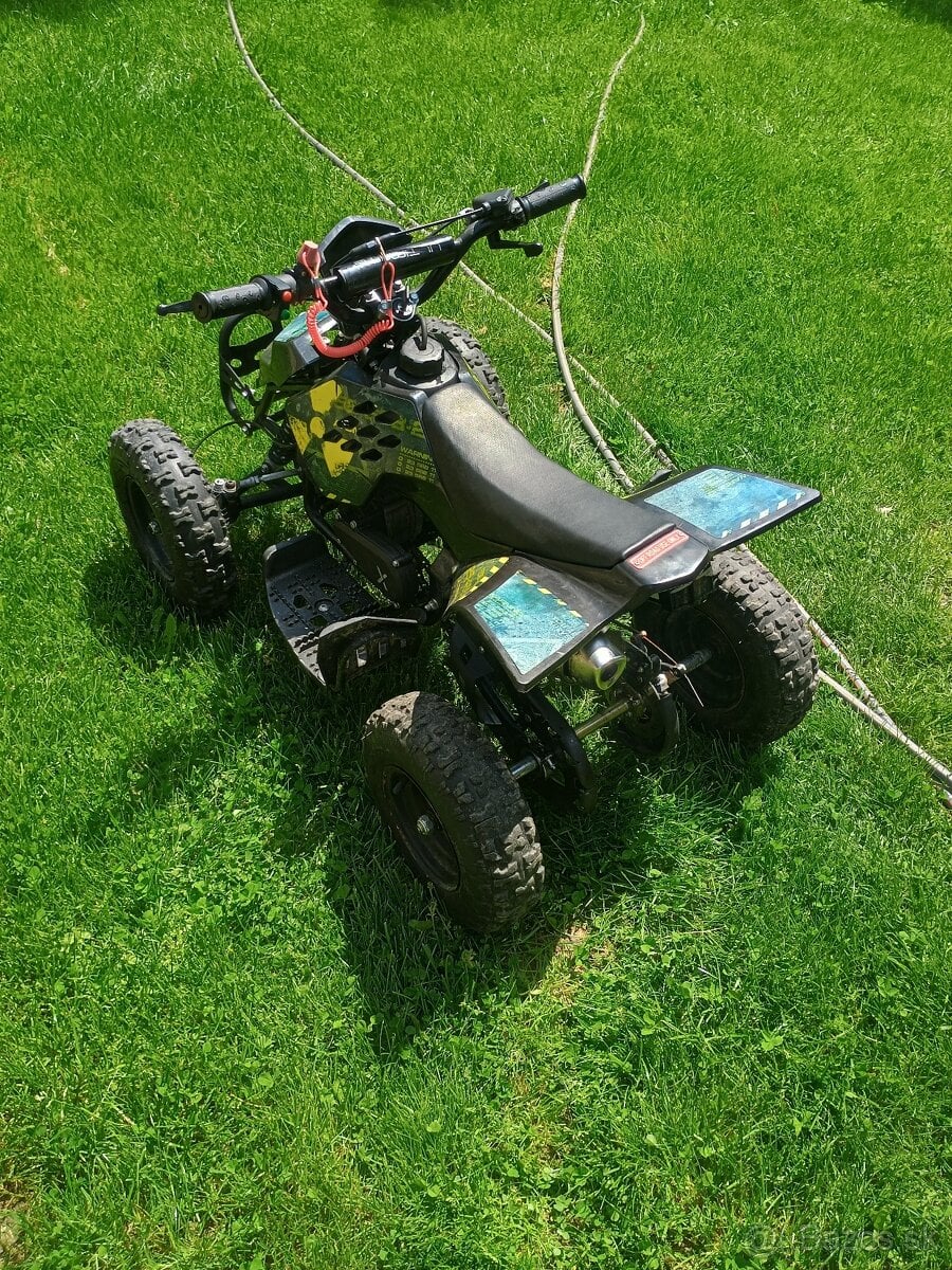 Detská benzínová štvorkolka 50