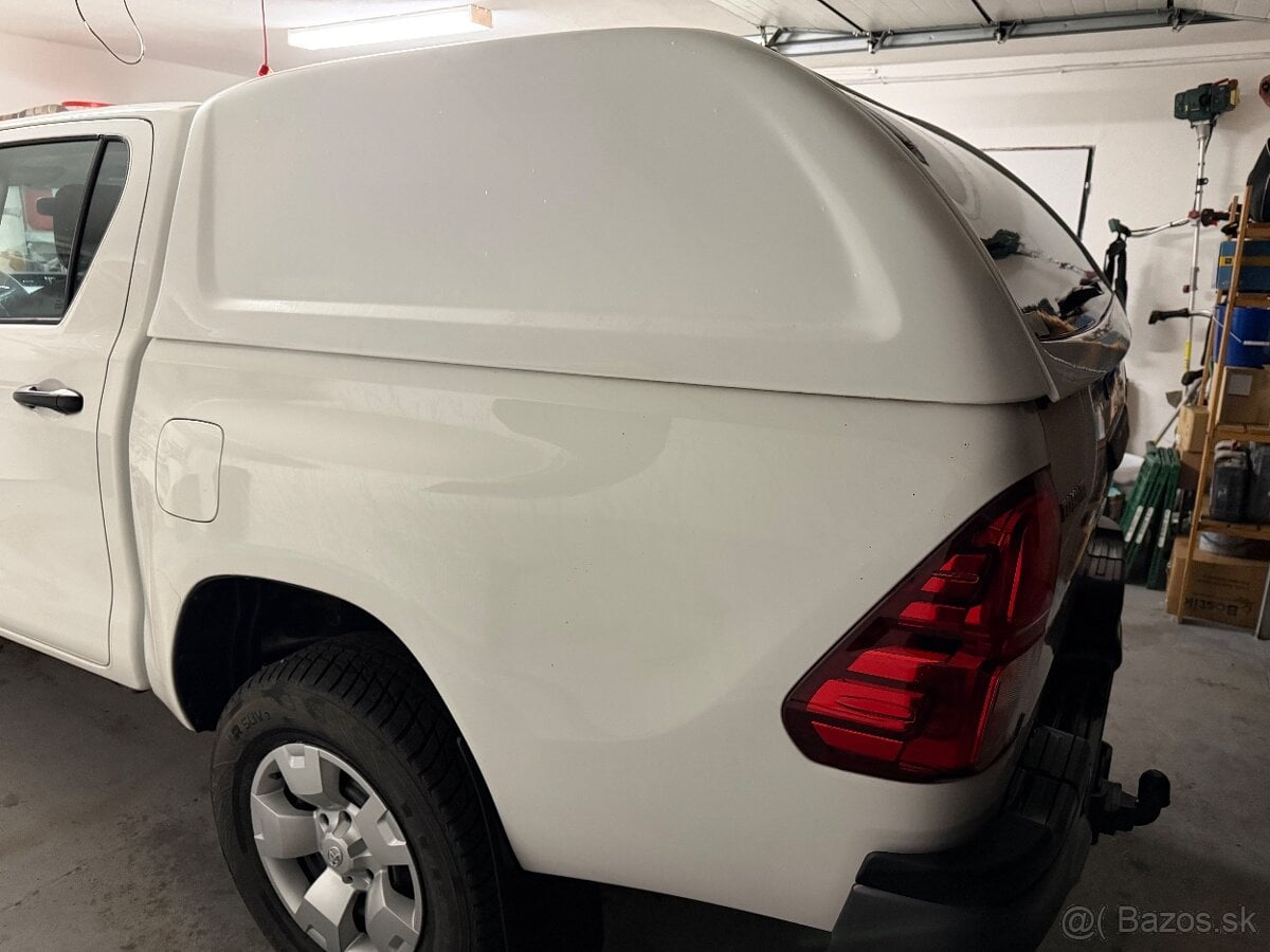 Hardtop Hilux - biely