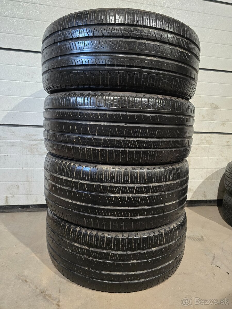 Celoročné Pneu Pirelli Scorpion 275/40 R22