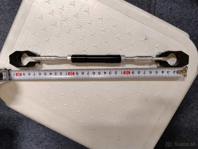 Hrazdička na riadidlá na moto