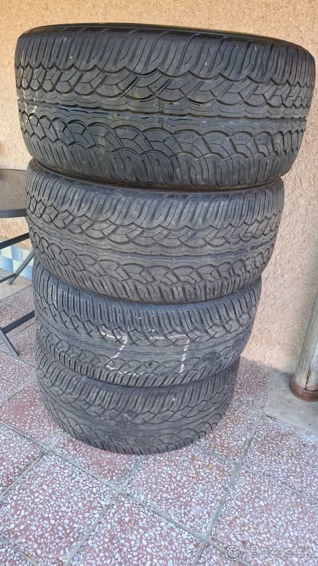 325/50 R22 116V Yokohama