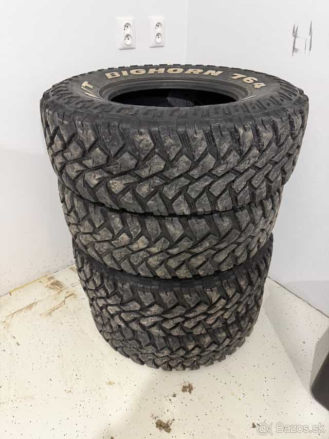 MAXXIS M/T Bighorn 764 LT265/75R16
