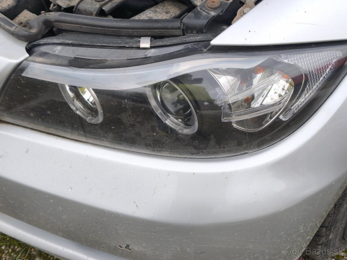 BMW e90 E91 predné svetlá