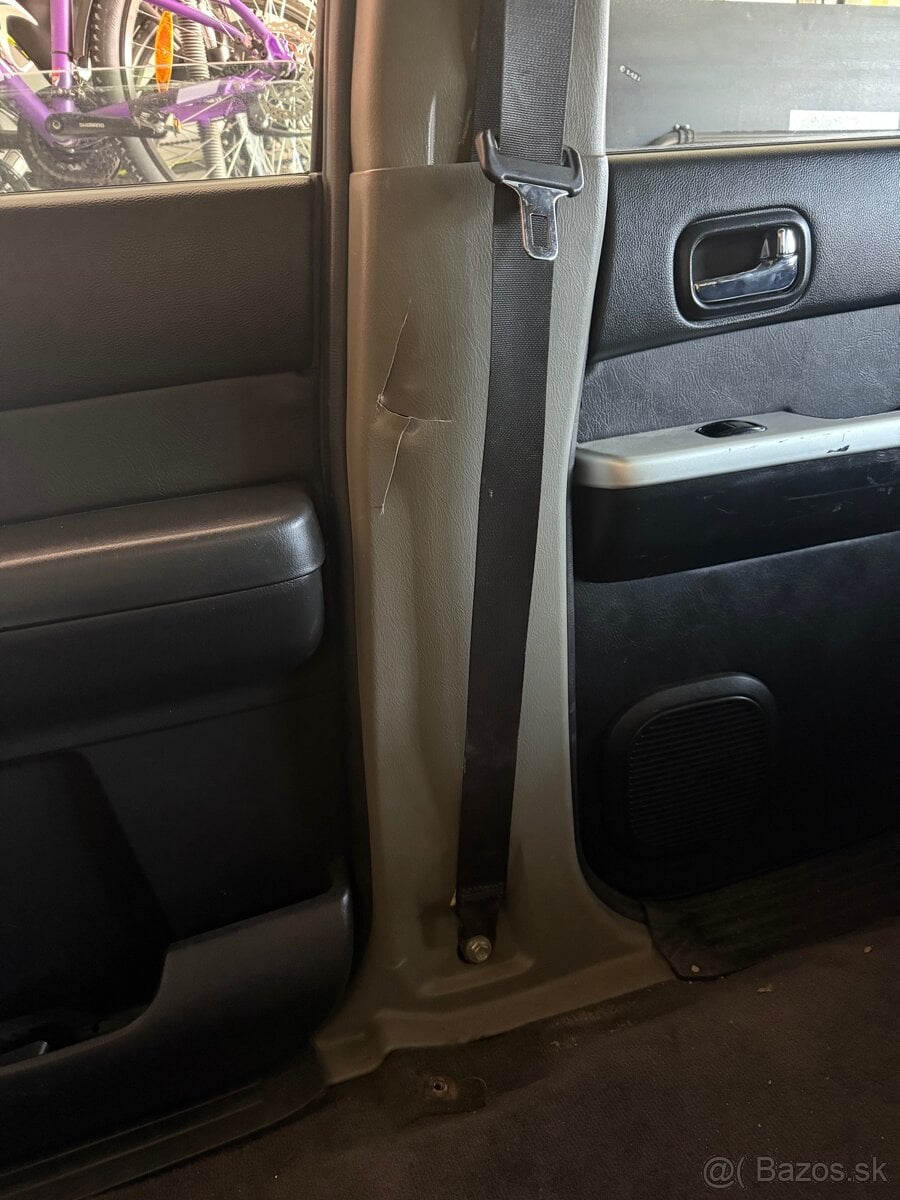 Nissan Patrol GU4 interier