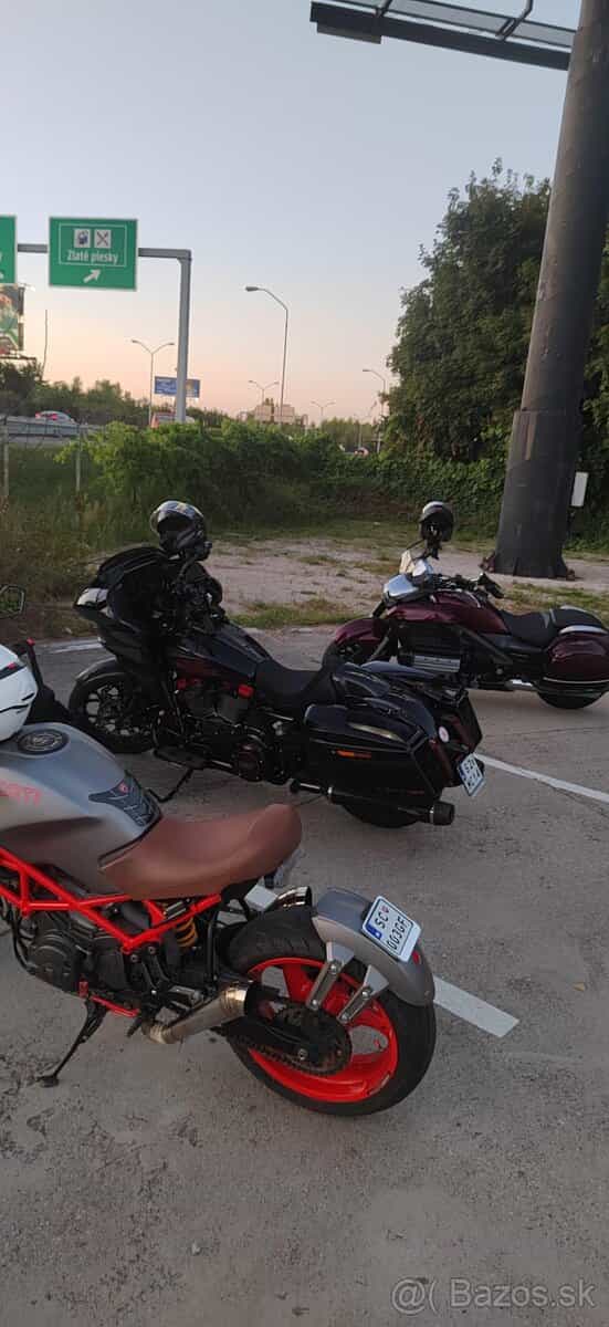 Dukati monster 2002 rok