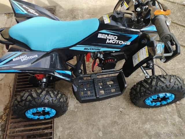 Benzínová štvorkolka pre deti Beneo Motors Explorer modrá -