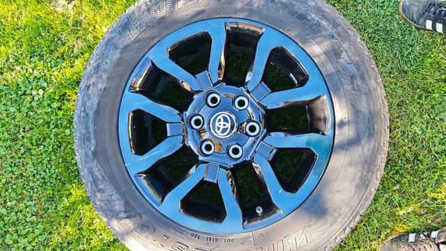 Toyota hilux sada diskov.