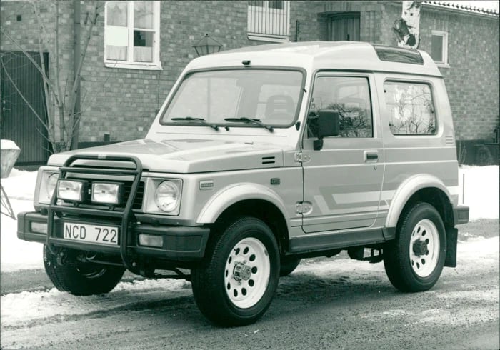 KUPIM karoseriu SUZUKI SAMURAI