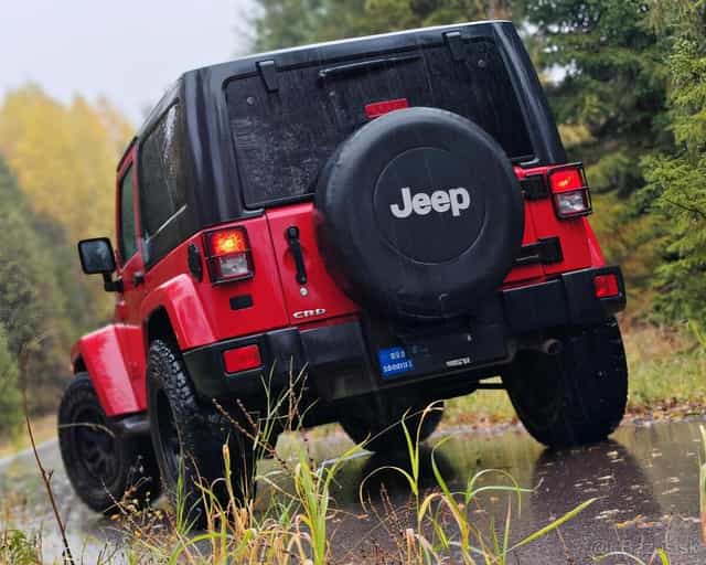 JEEP WRANGLER SAHARA 2.8 CRD-MAX ZACHOVALE-MOZNA VYMENA
