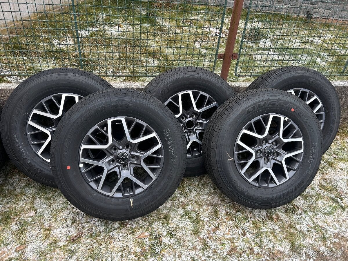 Kolesá Jeep Wrangler 255/70 r18 nové