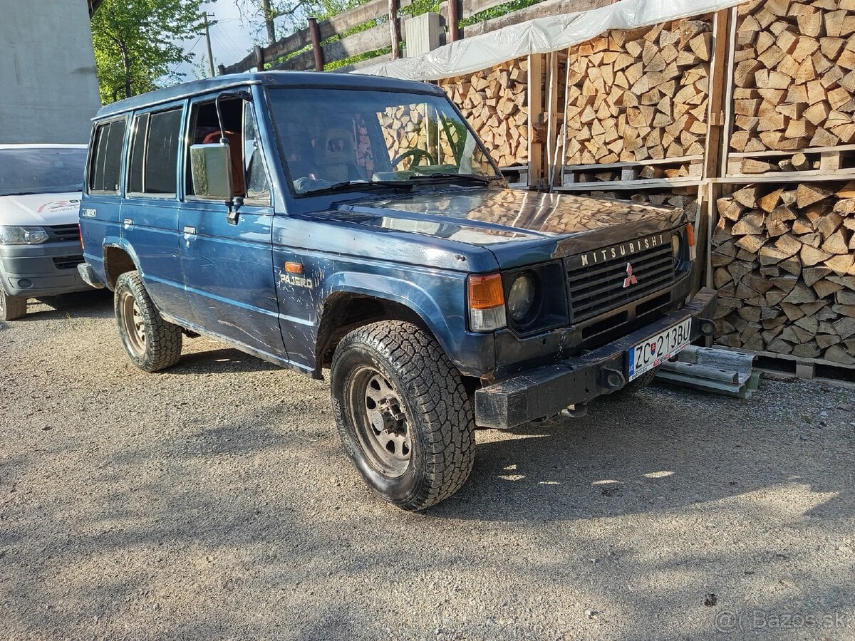 Mitsubishi Pajero 1 2.5td