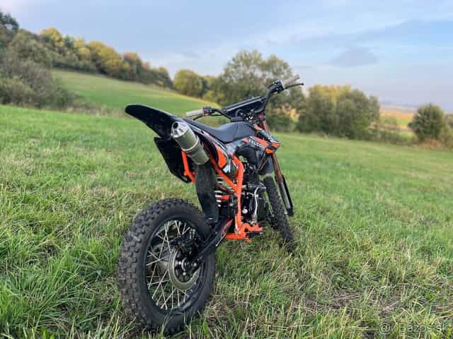 Predám motorku Kxd Falcon Pro