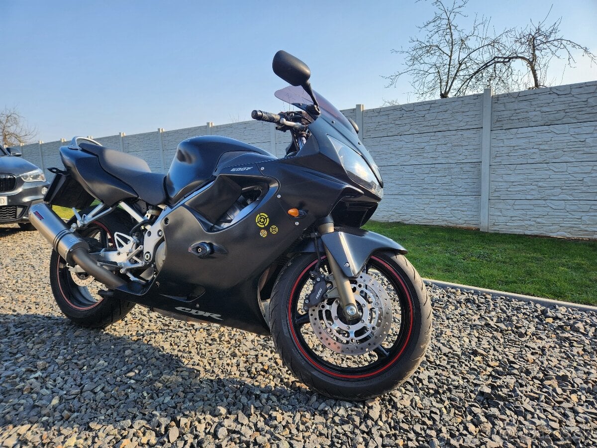 Honda cbr 600 f4i