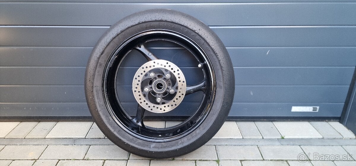 Suzuki GSX R600 750 K8, K9, L0, zadné koleso
